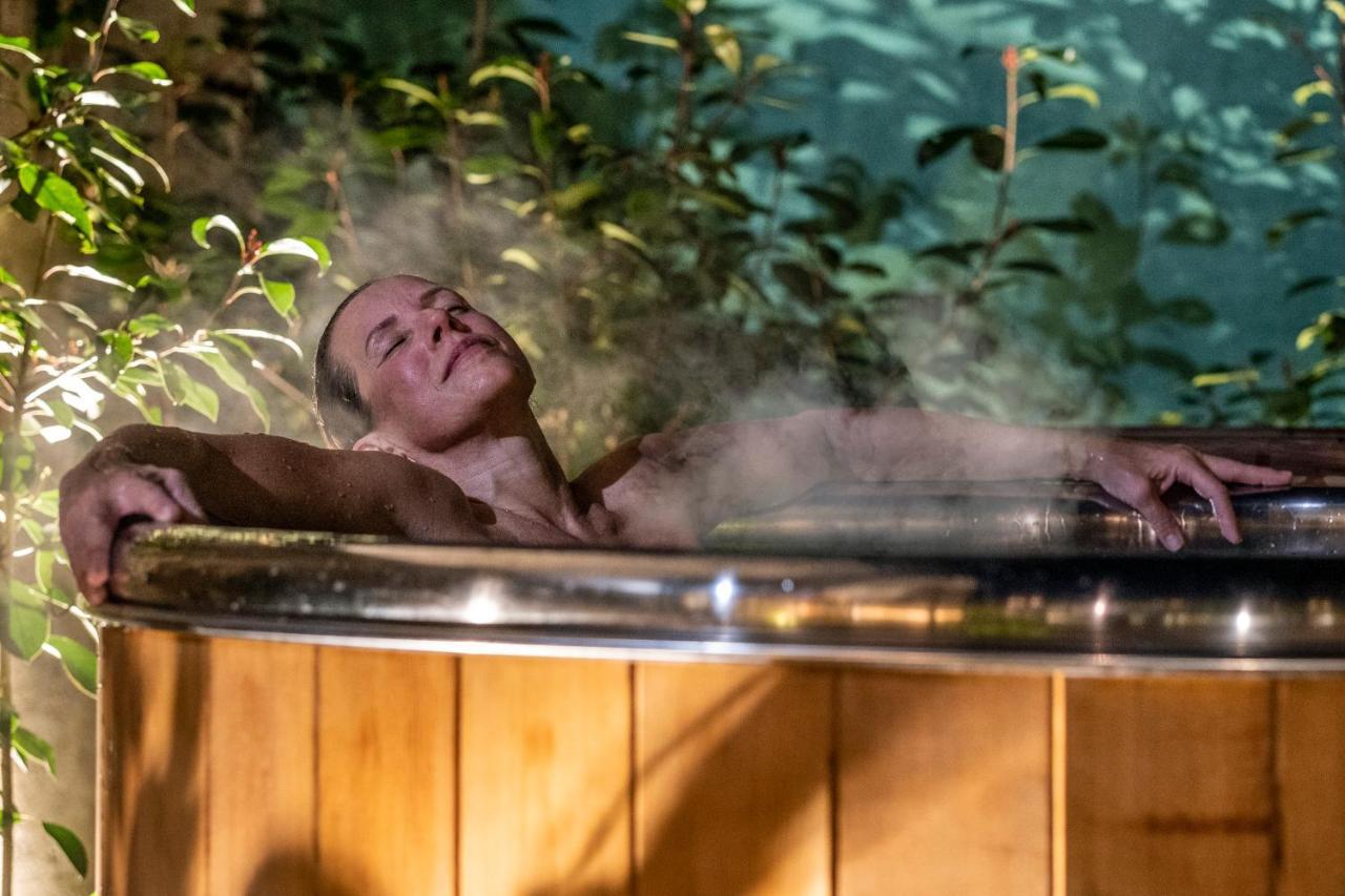 Escale Rochelaise, Gite Urbain Avec Spa Bain Nordique Et Sauna Tonneau La Rochelle  Exteriér fotografie