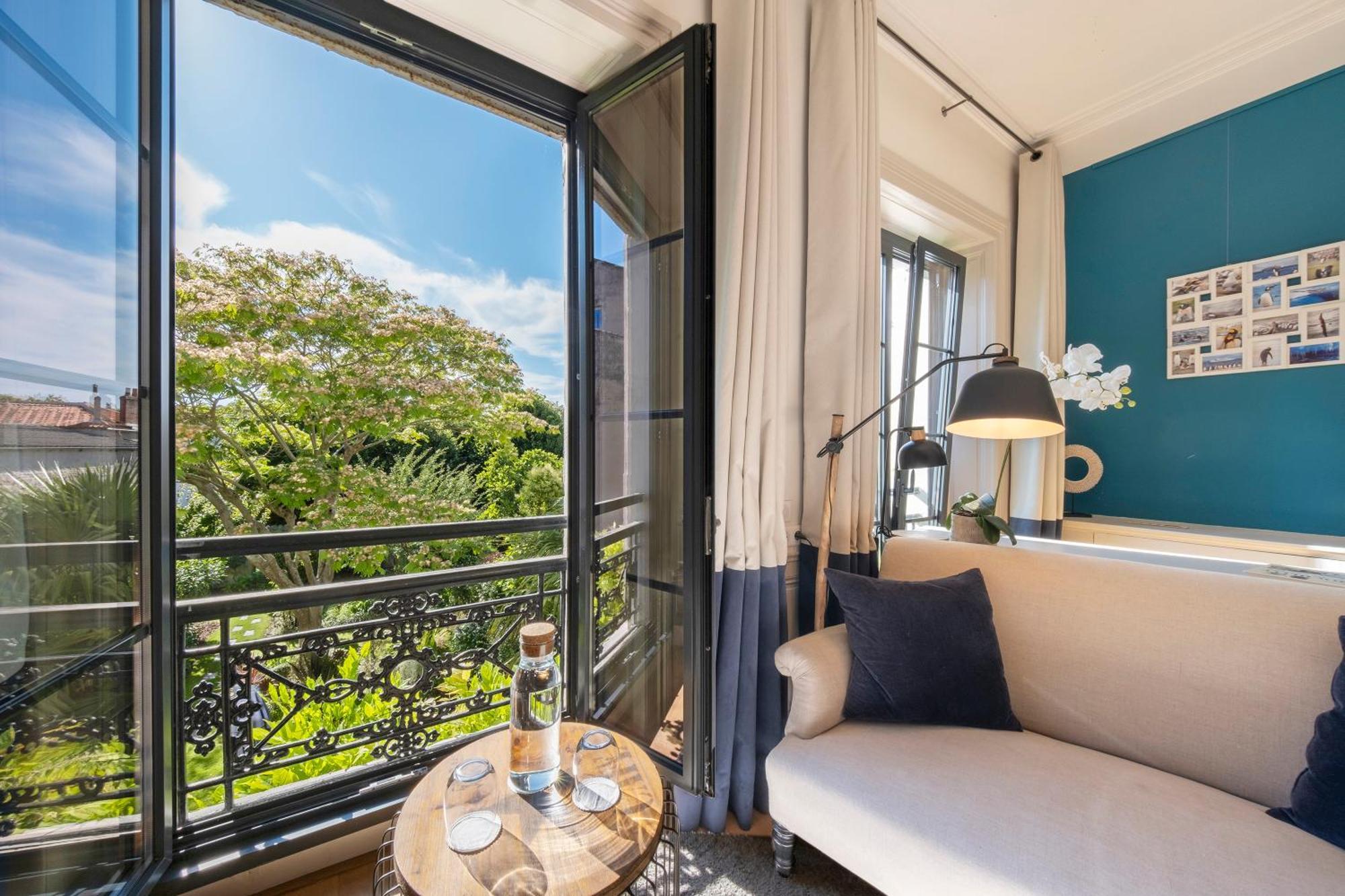 Escale Rochelaise, Gite Urbain Avec Spa Bain Nordique Et Sauna Tonneau La Rochelle  Exteriér fotografie